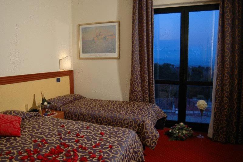 Italia & Lombardi Hotel 3*